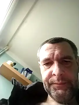 Andrzej-M live sex cam