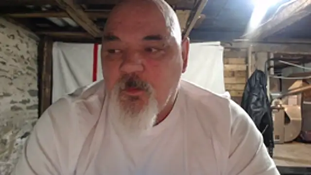 Newfiesausage1972 live sex cam