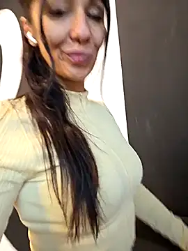 LeticiaWoods live sex cam