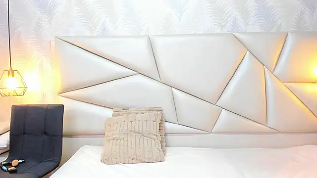 laurettedela_rouse live sex cam