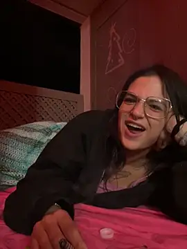 SafeinouterSpace live sex cam