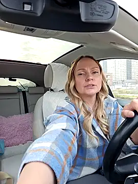 Bondgirl_013 live sex cam