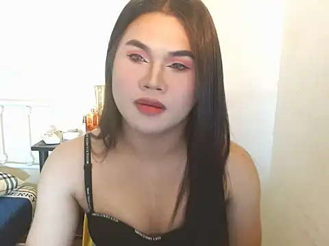 JustineBIGCUM live sex cam