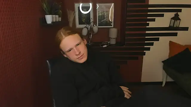 ChloeValentinee live sex cam