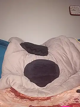 SquirtQueen222 live sex cam