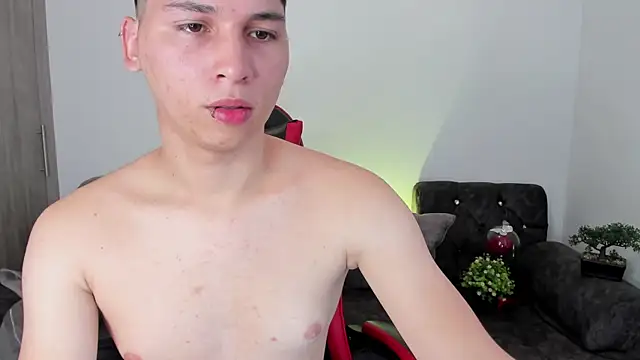 Angel_rivers live sex cam