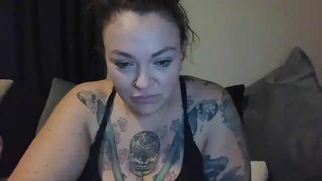 BartenderSteph live sex cam