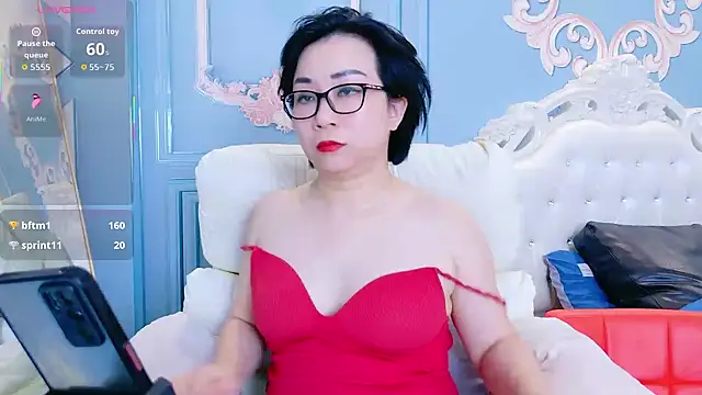 LucianaMe live sex cam