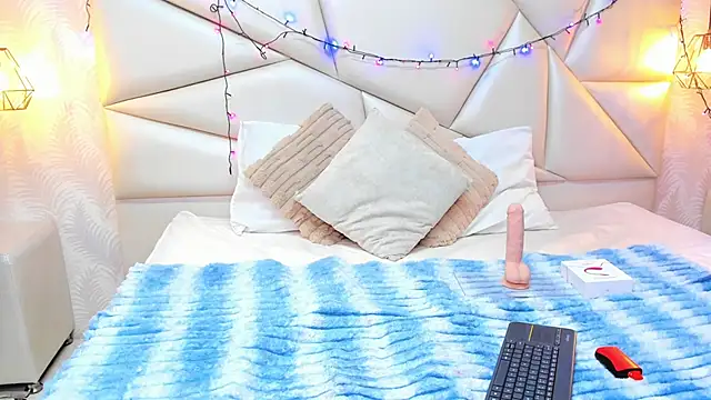 laurettedela_rouse live sex cam