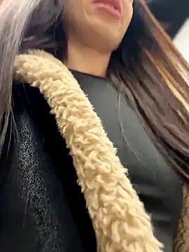 Lilitoppp live sex cam