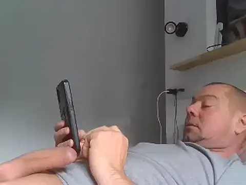 hugoboys4576 live sex cam