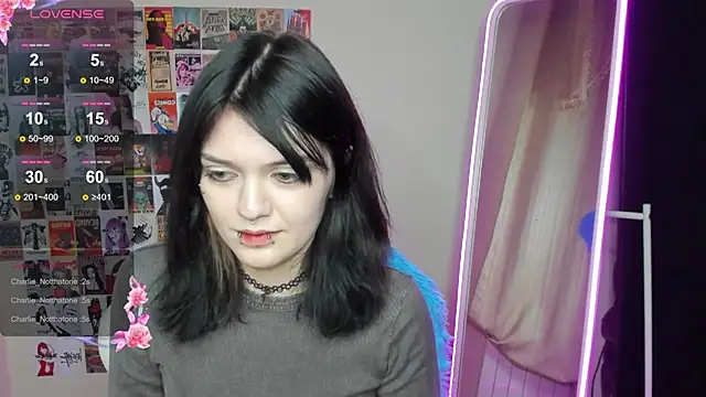 EmmaDarkk live sex cam