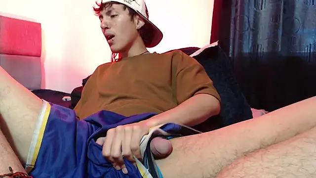 NaytonFreeman live sex cam