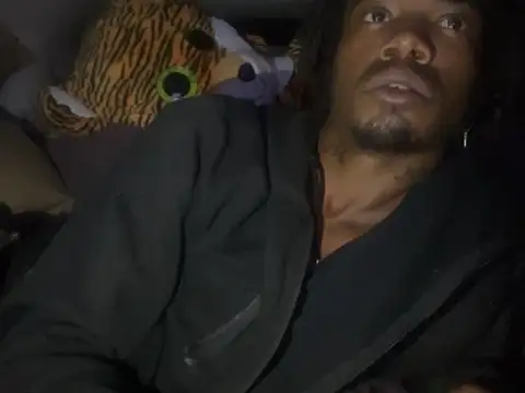 SlimeCrownzOut5 live sex cam