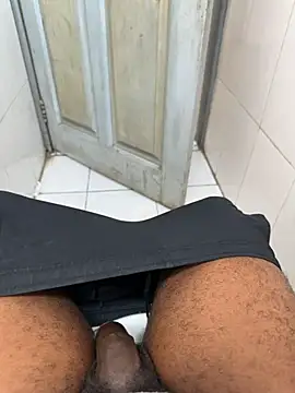 Black-mamba-madingo live sex cam