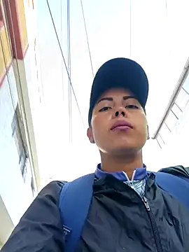 _andrea30 live sex cam