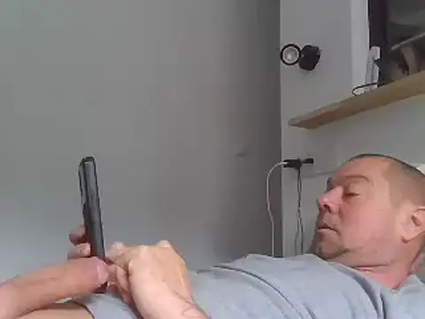 hugoboys4576 live sex cam