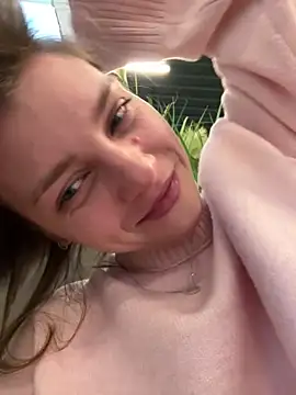 ValenciaShock live sex cam