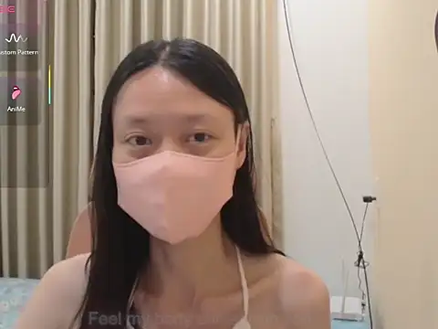 Lil-Cherries live sex cam