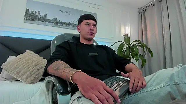 Damian23__ live sex cam