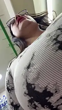 Angie_e live sex cam