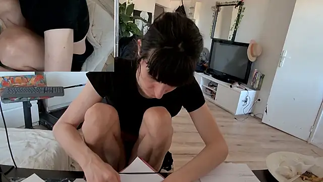 CeriseLapine live sex cam