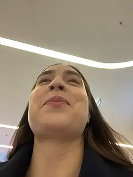 Holly_Play live sex cam