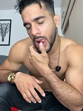 Maximiliano_ford live sex cam