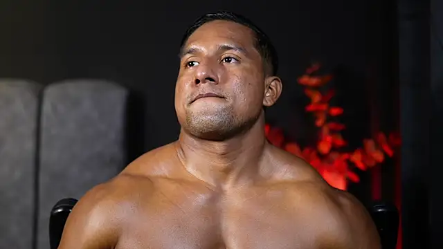 CallumMuscle live sex cam