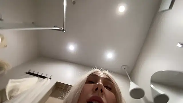 CarolMay live sex cam