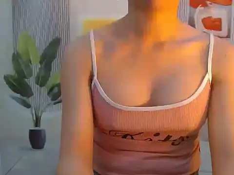 Kim_lan98 live sex cam