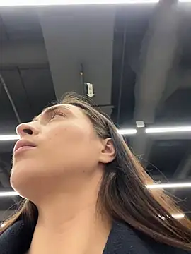 Holly_Play live sex cam