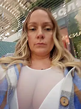 Bondgirl_013 live sex cam