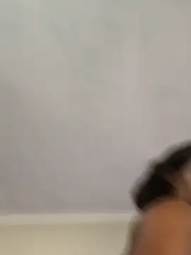 LuciousLips96 live sex cam