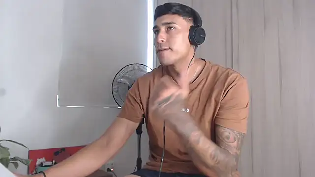 felipelopezz23 live sex cam