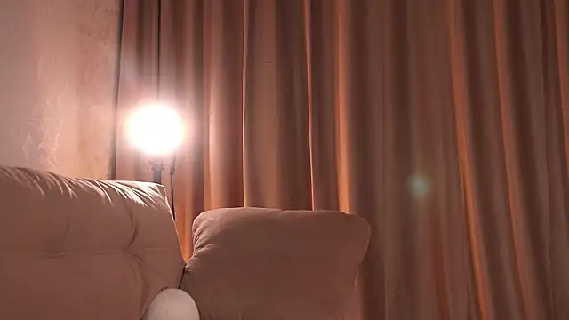 Adelheidd live sex cam