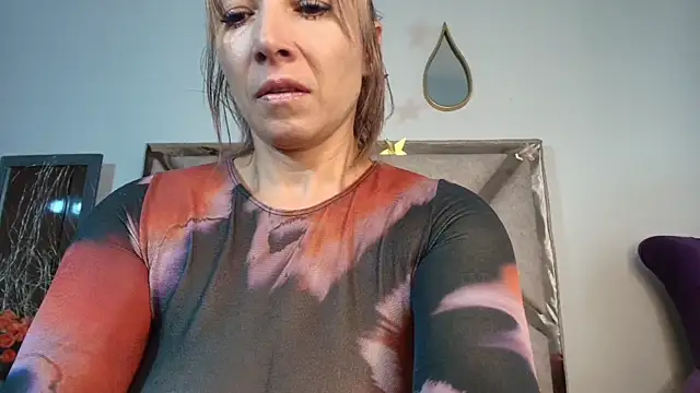 Ingridbergman live sex cam