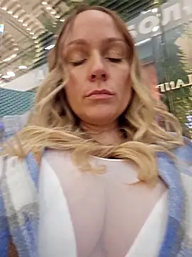 Bondgirl_013 live sex cam