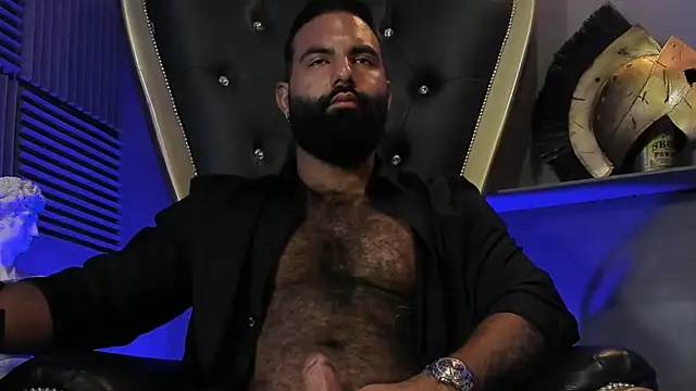 BeardAndrew live sex cam
