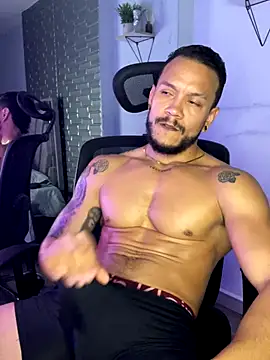 ARON_TAYLER01 live sex cam