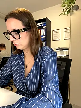 Hii_Lolla live sex cam