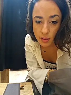 LydiaMaus96 live sex cam