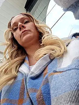 Bondgirl_013 live sex cam