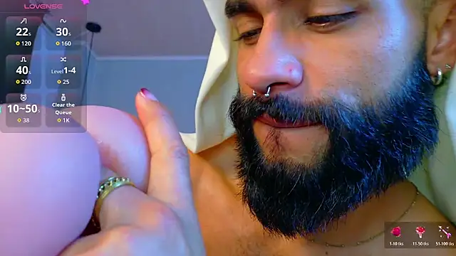 Thaiel_Fosteer live sex cam