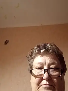 Katherine735 live sex cam