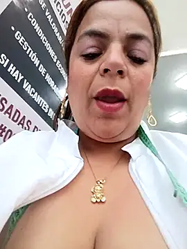 Mia-Glow live sex cam