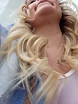 Bondgirl_013 live sex cam