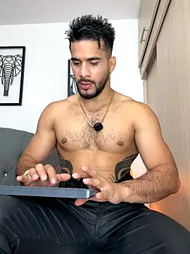 Maximiliano_ford live sex cam