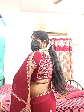 tamil-aunt live sex cam