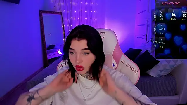 EmilyWoods_ live sex cam